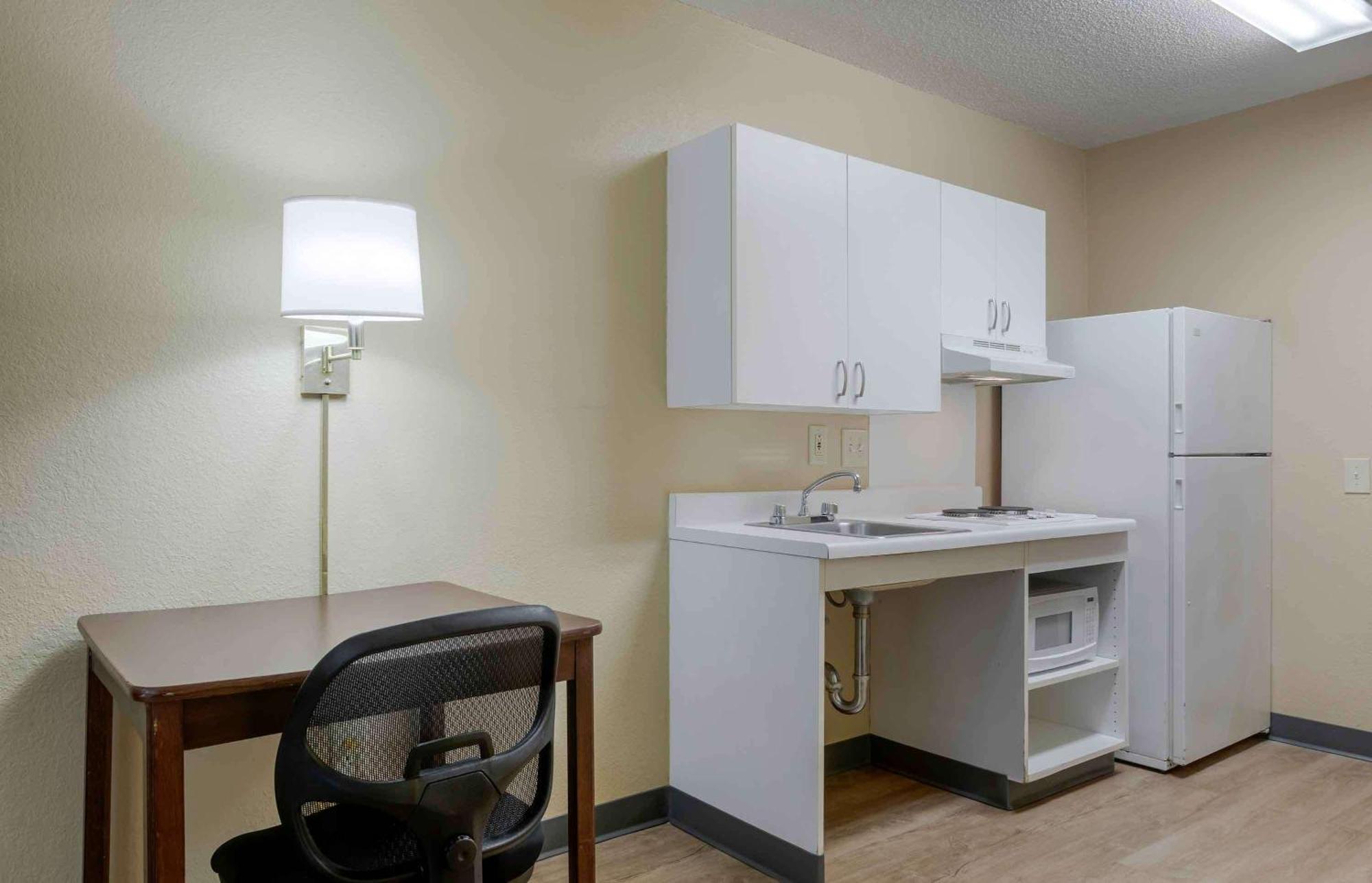 Extended Stay America Suites - Boston - Waltham - 52 4Th Ave Dış mekan fotoğraf