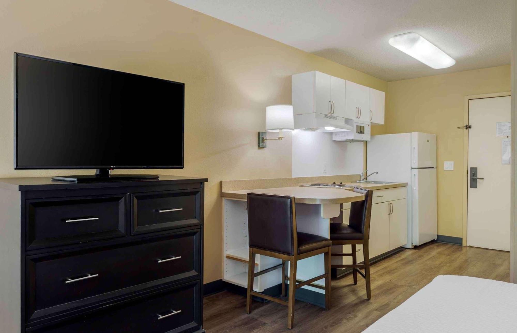 Extended Stay America Suites - Boston - Waltham - 52 4Th Ave Dış mekan fotoğraf